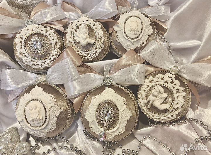 Елочные игрушки