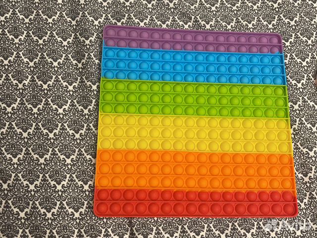 Самый большой поп ит