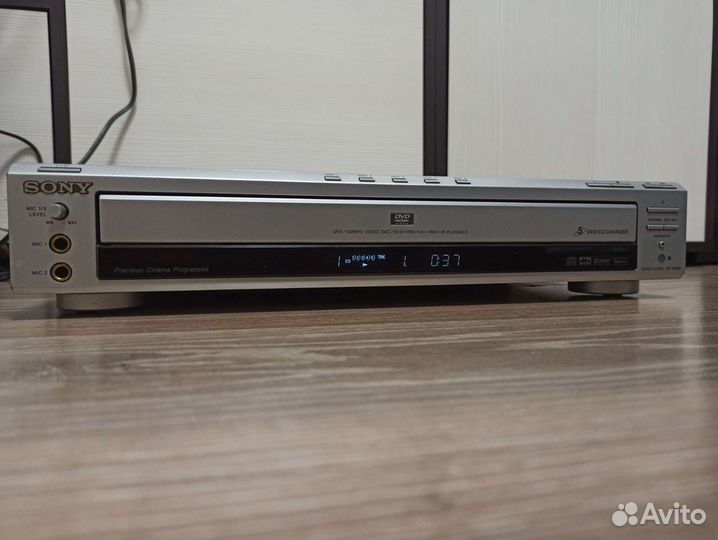 CD/DVD player sony DVP-NC66K