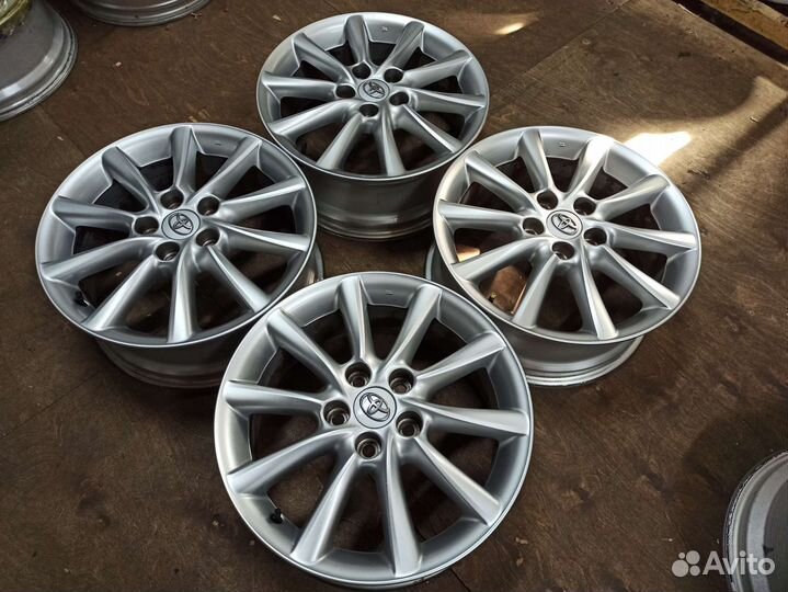 Диски 17 5х114,3 оригинал Тойота из Японии