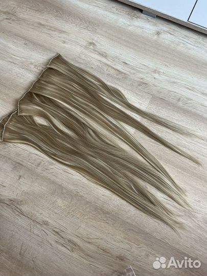 Волосы на заколках