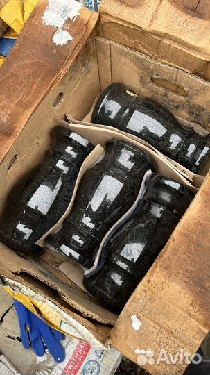 Вазы гранитные