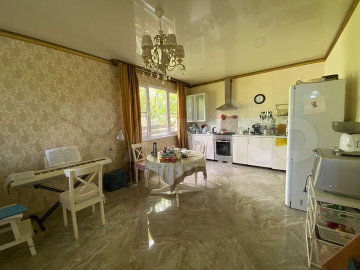 Дом 140 м² на участке 3 сот.