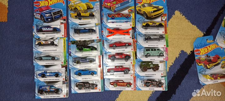 Машинки Hot Wheels