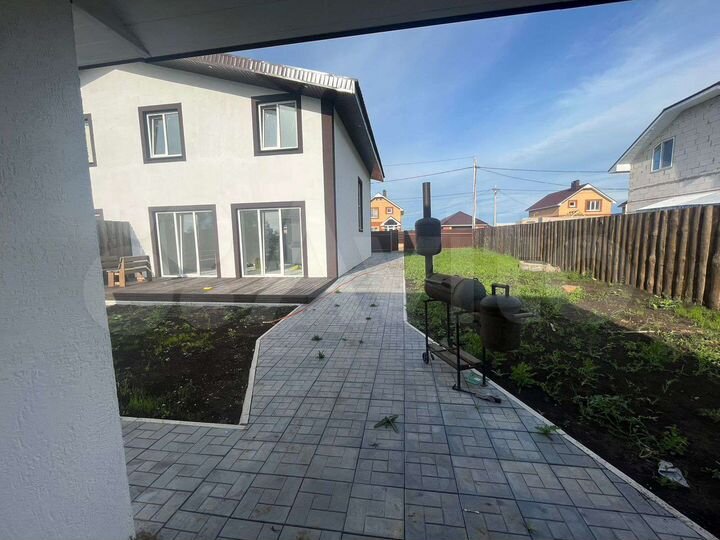 Дом 126 м² на участке 5 сот.