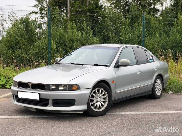 Лобовое стекло на Mitsubishi Galant