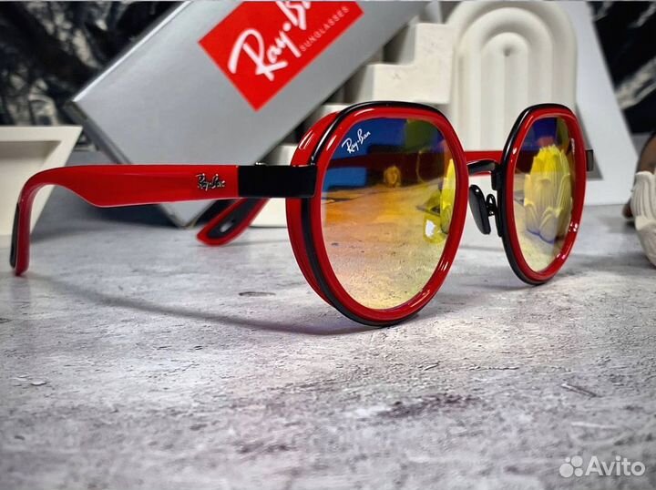 Очки Ray Ban Ferrari красный