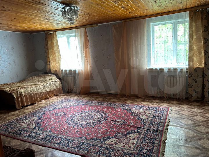 Дом 186,7 м² на участке 18 сот.