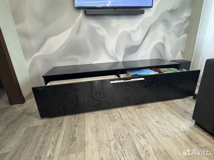 Тумба под тв