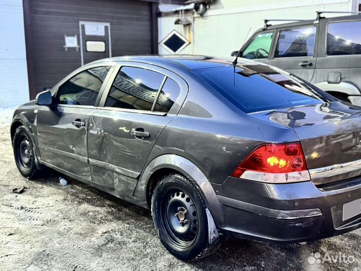 Opel Astra 1.8 AT, 2010, 250 000 км