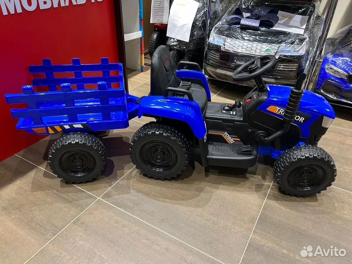 Детский электромобиль синий трактор