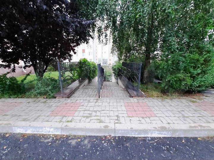 2-к. квартира, 61 м², 1/4 эт.