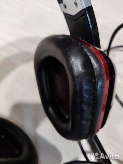 Компьютерная гарнитура Genius cavimanus HS-G700V