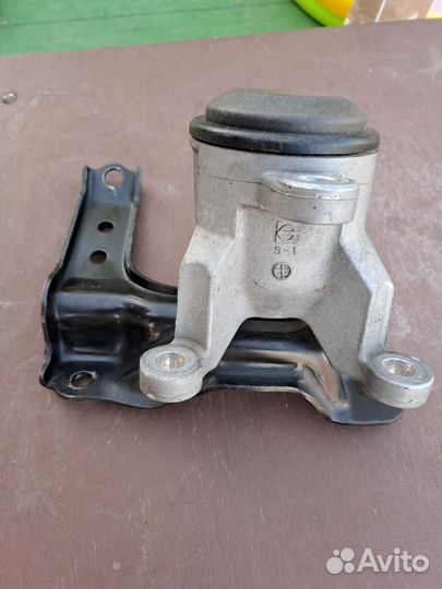 Подушка двигателя Nissan teana j32