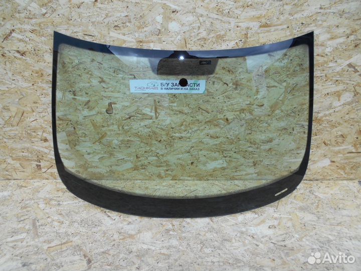 Стекло лобовое Skoda Rapid (2012)