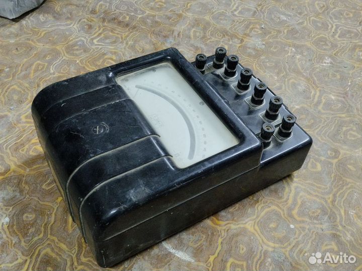 Милливольтметр м105
