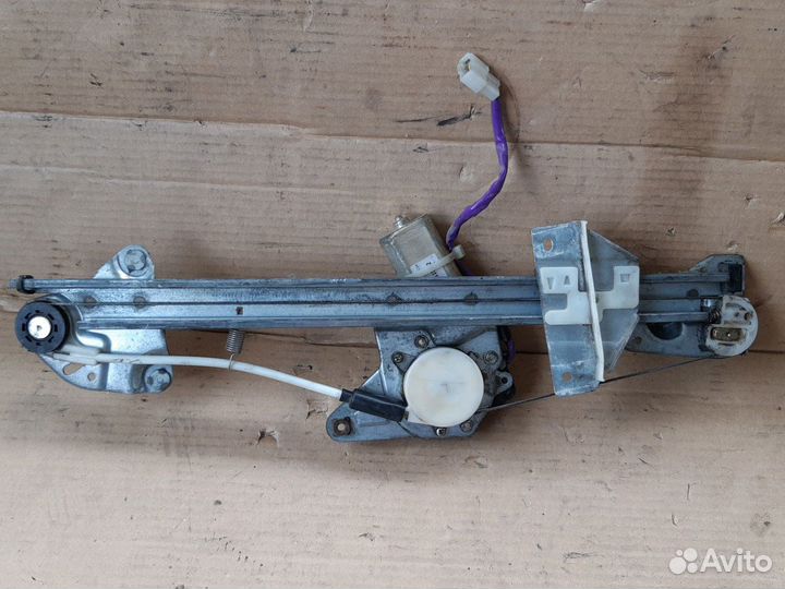 Стеклоподъёмник передний левый и прав Мазда 626 ге
