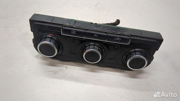Переключатель отопителя Volkswagen Passat 6, 2010