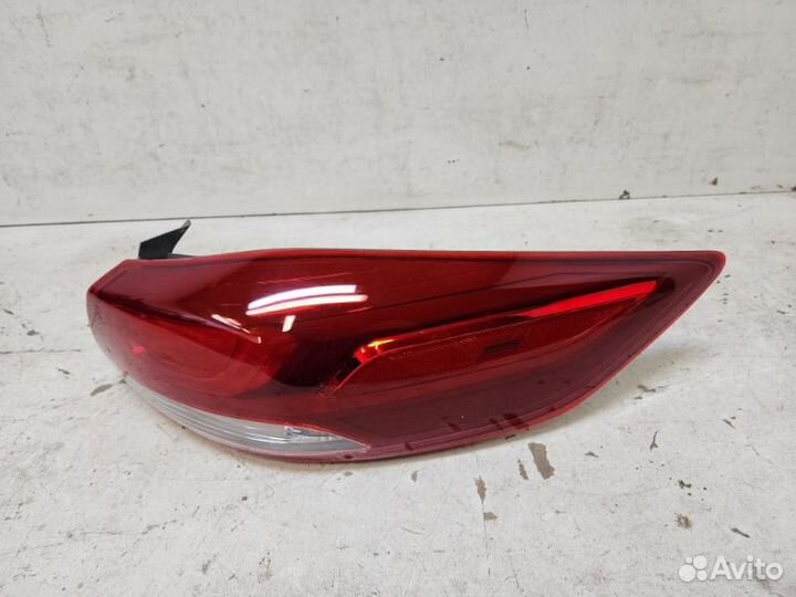 Фонарь правый Hyundai Elantra 6 2016-2018