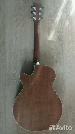 Гитара электроакустическая