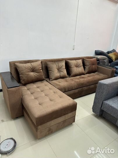 Диван угловой