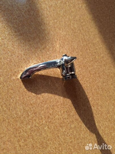 Ручки защелок форточек ваз