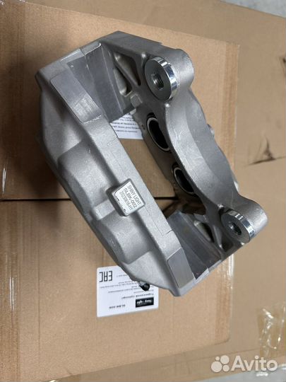 Суппорт передний Infiniti 41011-JL02A