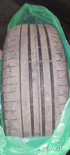 Pirelli P Zero PZ4 235/55 R18 100V