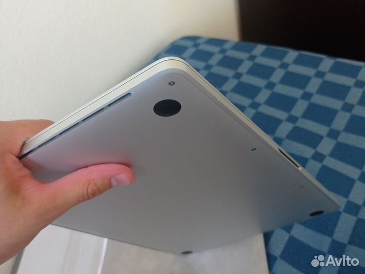 Macbook pro 13 2017 touch bar