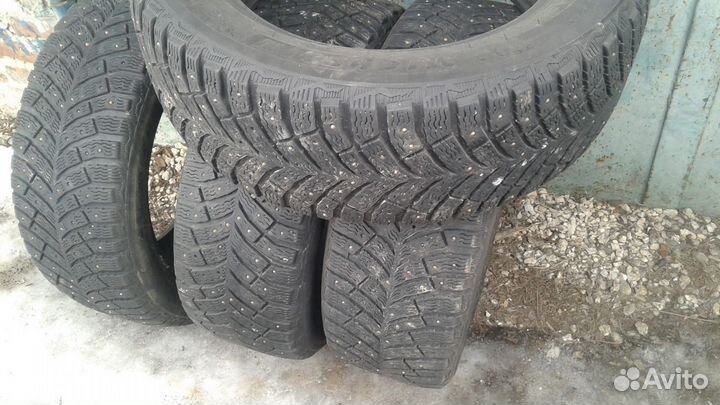 Michelin X-Ice North 4 205/55 R16