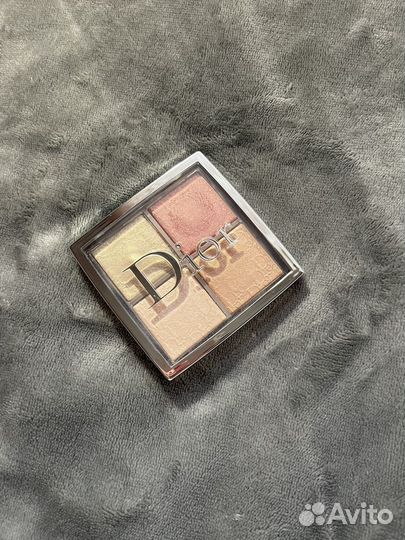 Палетка dior backstage 004 хайлайтеры