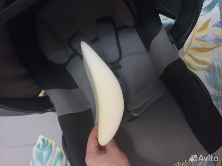 Автомобильное кресло