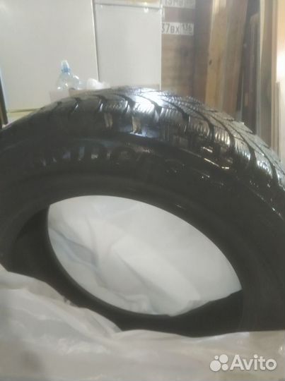 Bridgestone Blizzak Spike-01 185/65 R15