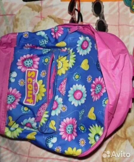 Розовый ранец