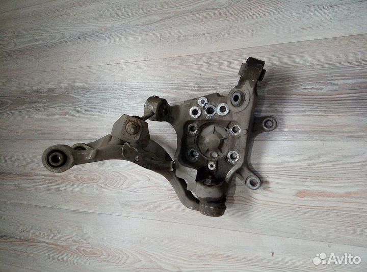 Рычаг подвески Nissan teana J31 Лев