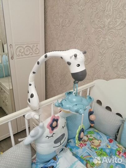 Мобиль на кроватку с проектором