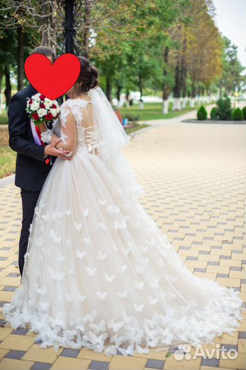 Свадебное платье