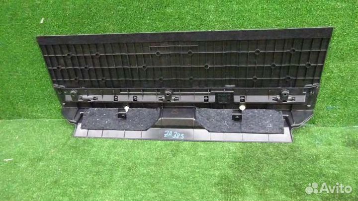 Порожек откидной двери Mitsubishi Outlander CW5W