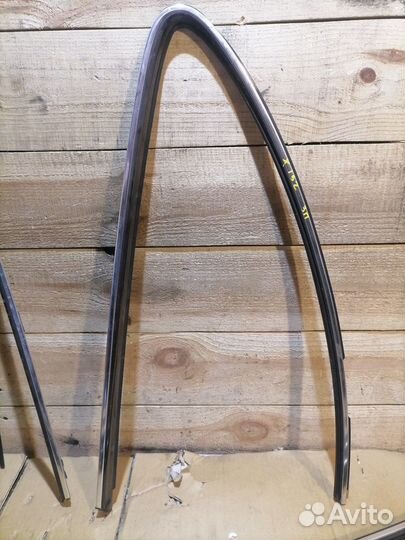 Молдинг двери Mercedes-Benz W208