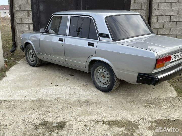 Передние сиденья