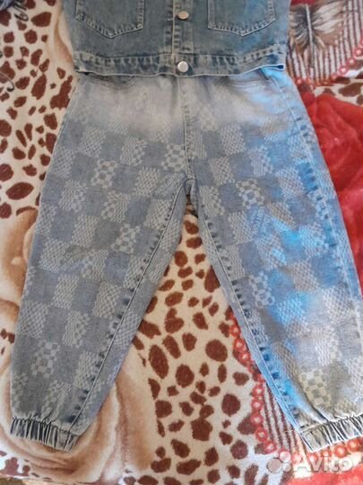 Джинсовка и джинсы бананы