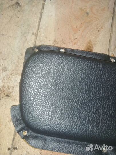 Накладка перед левая кожа Dodge Stratus 2002г