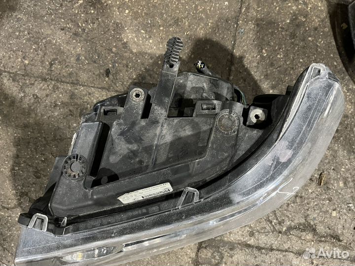 Фара правая Land Rover Freelander 2