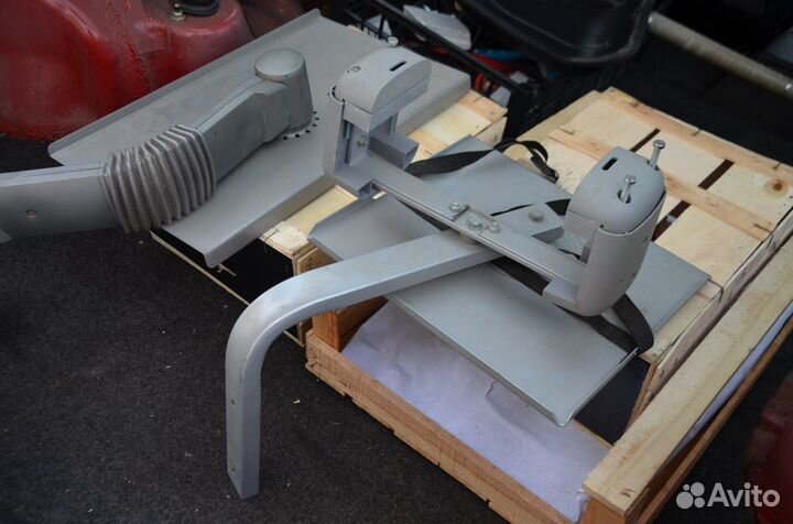 Полка подставка для телевизора (настенная)