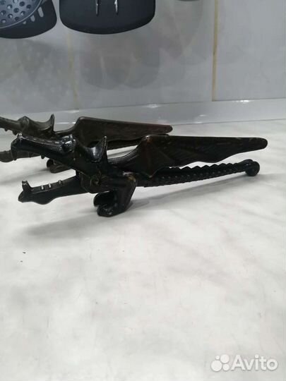 Орехокол дракон