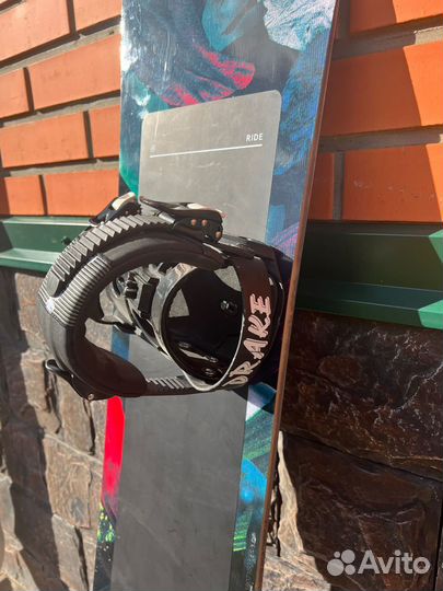 Сноуборд с креплениями