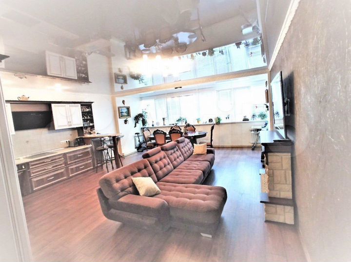 3-к. квартира, 107 м², 5/19 эт.