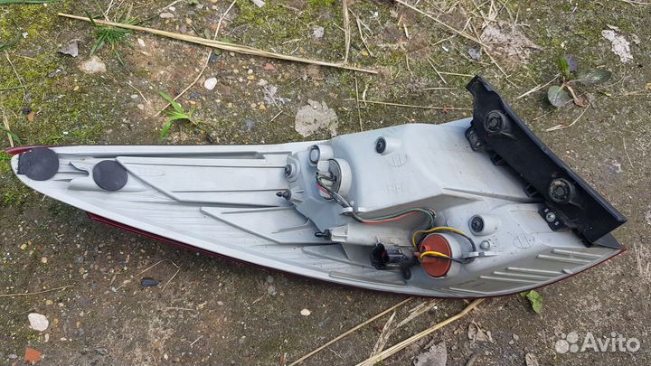 Фонарь задний правый hyundai ix35