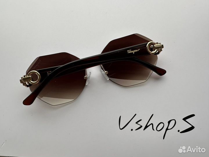 Солнцезащитные очки Ferragamo