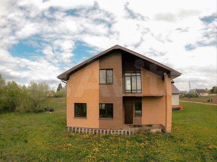 Дом 192 м² на участке 10 сот.